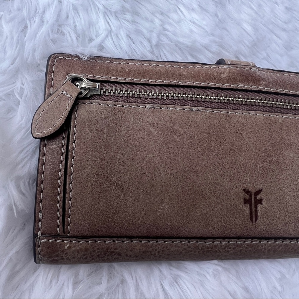 Frye Reed Slim Wallet Khaki Leather - Picture 3 of 11
